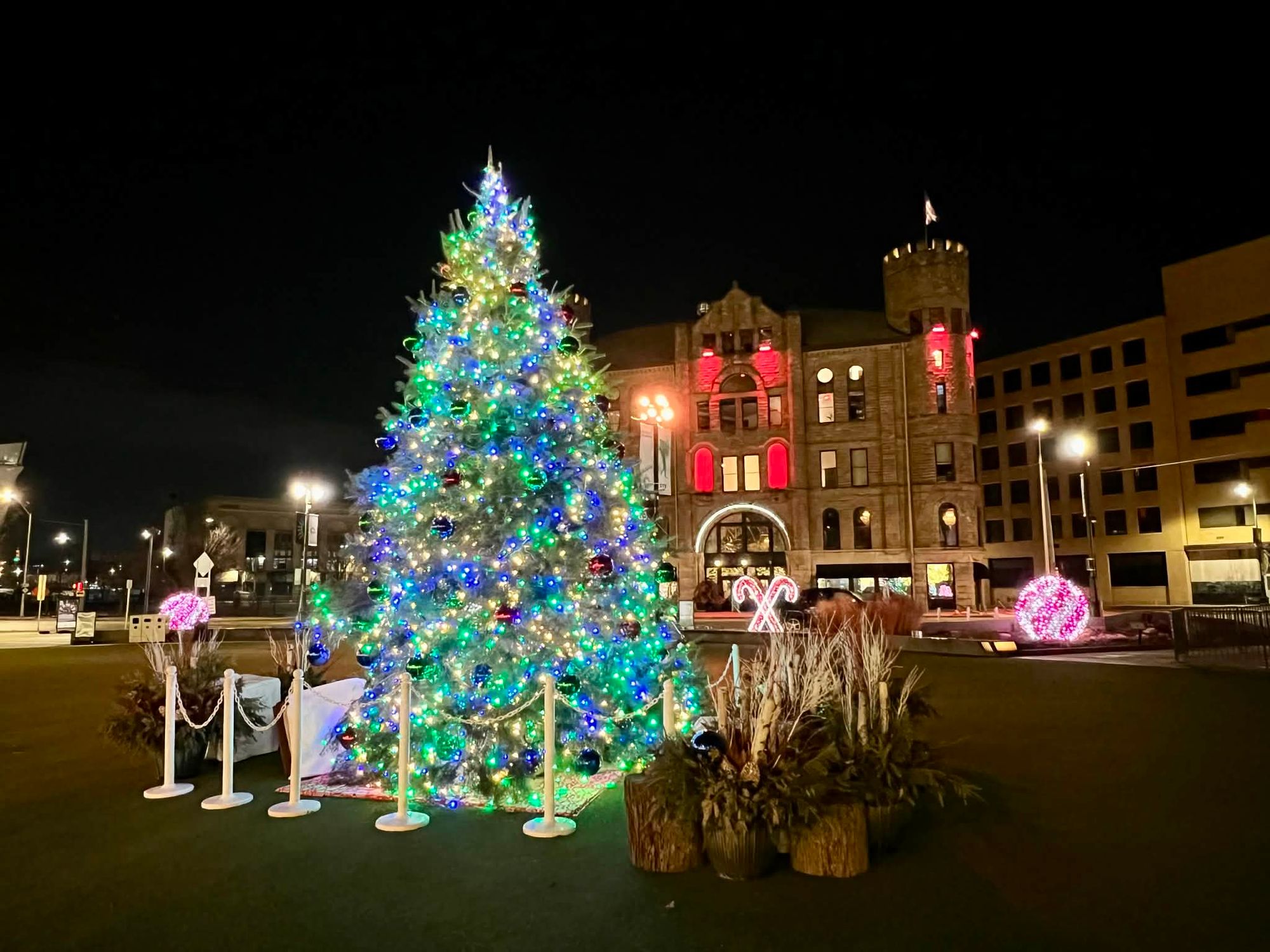 Detroit's Last Bit of Christmas