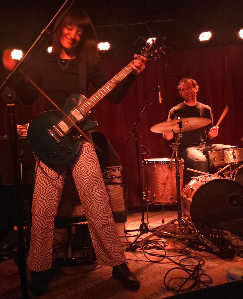 Diddley Bow Meets Sci Fi