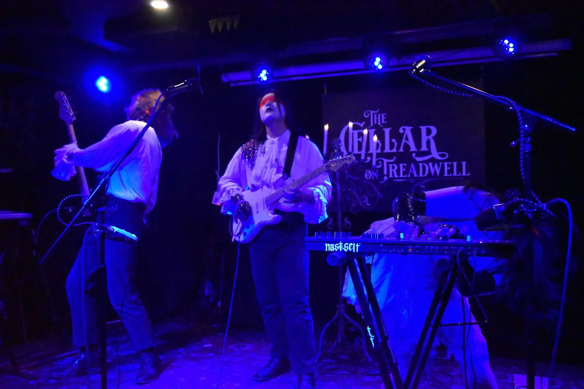 “Die, Cry, Hate?” Love!