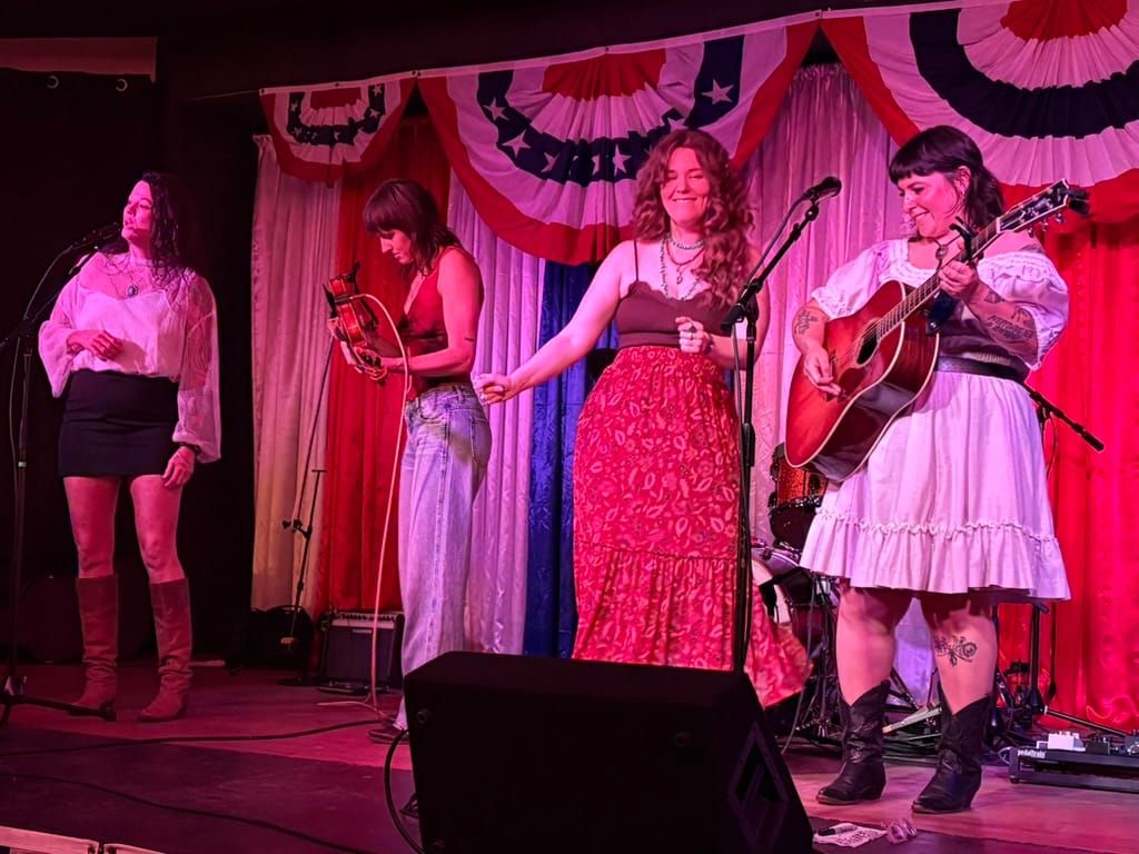 Kalyn Fay Calls In The Collective