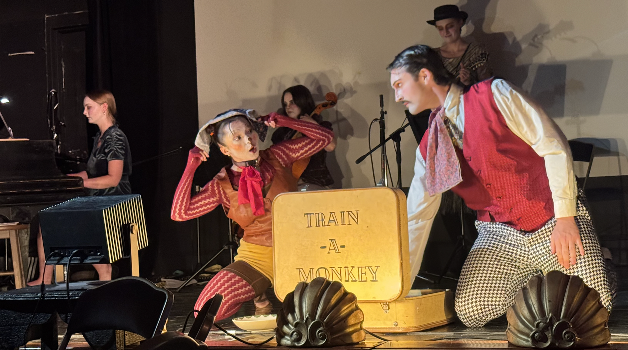 “Vaudevillains” Caught In The Act