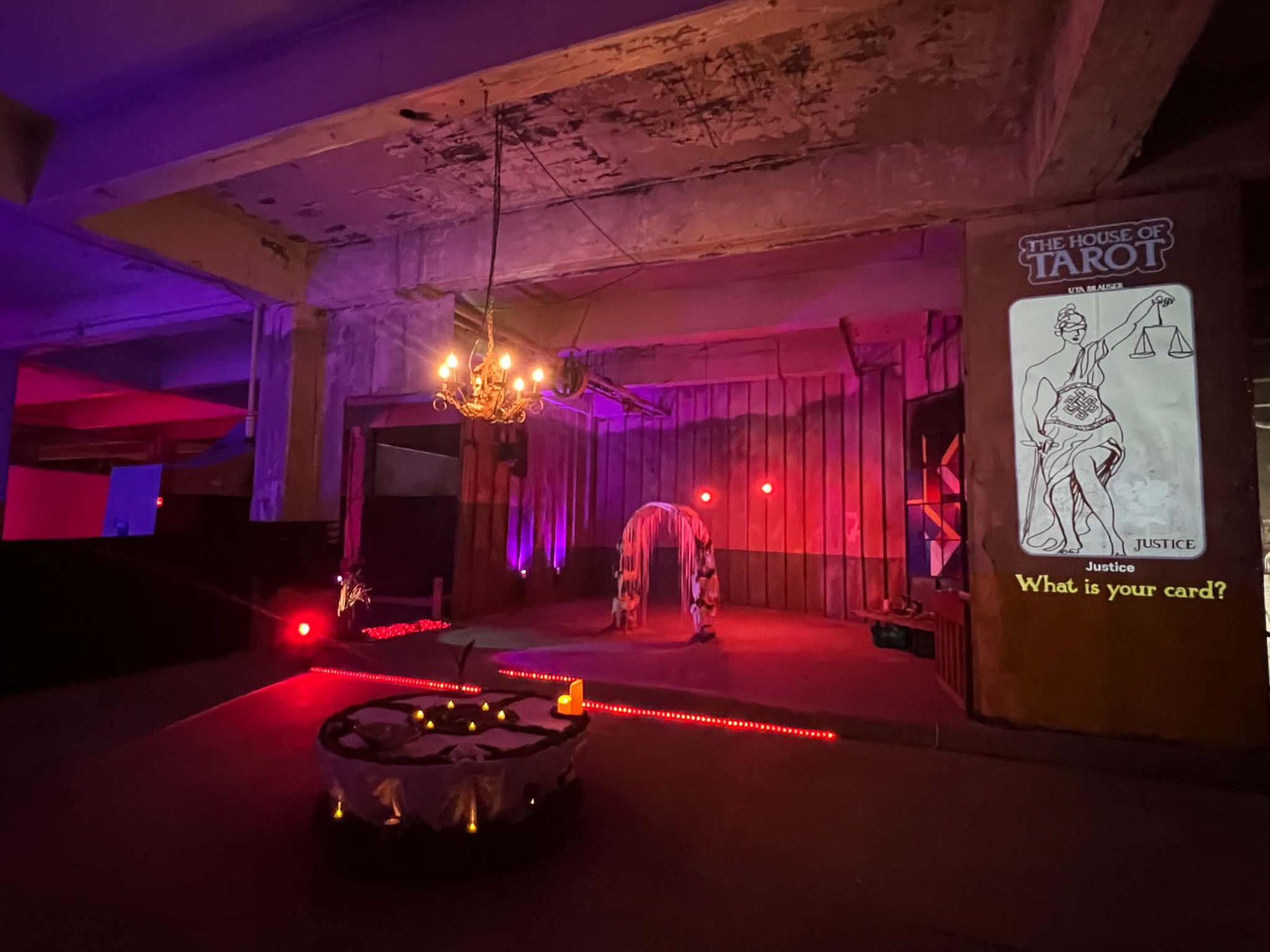 Self-Reflection and Divine Connect 4 at House of Tarot