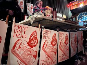 ‘Tis the Season For Fundraisers