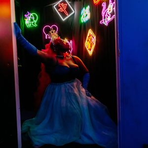 Krik? Krak! A Night of Stories