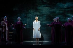 "The Handmaid’s Tale" Chills