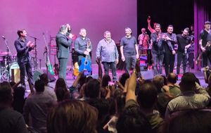 Clapping With and For the Gipsies