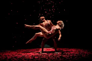 Pilobolus Soars Through “Other Worlds”