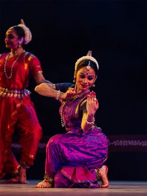 Ensemble Evokes Divine Through Dance