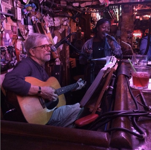 Guitar Karaoke: Who Knew?