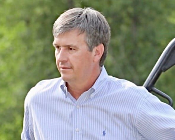 U.S. Representative Barry Moore  Supports No Rogue Rulings Act