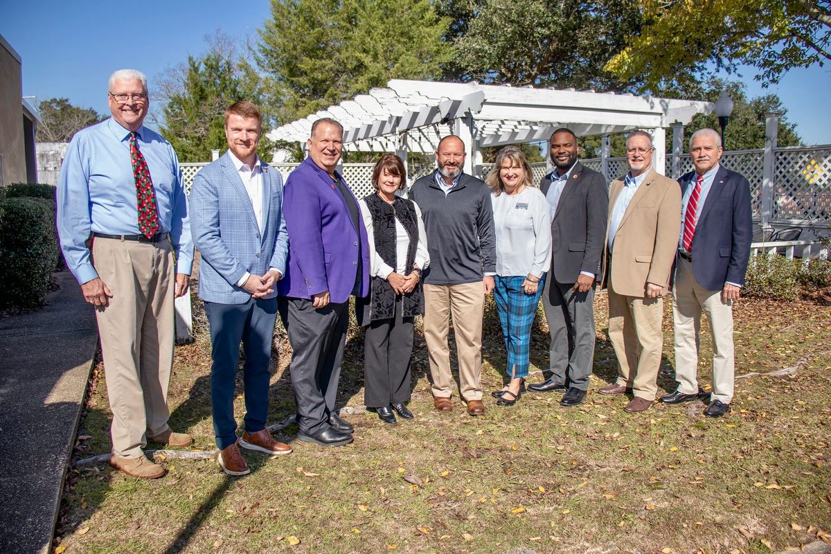 Baldwin County Mayors Back Elliott for State Senate