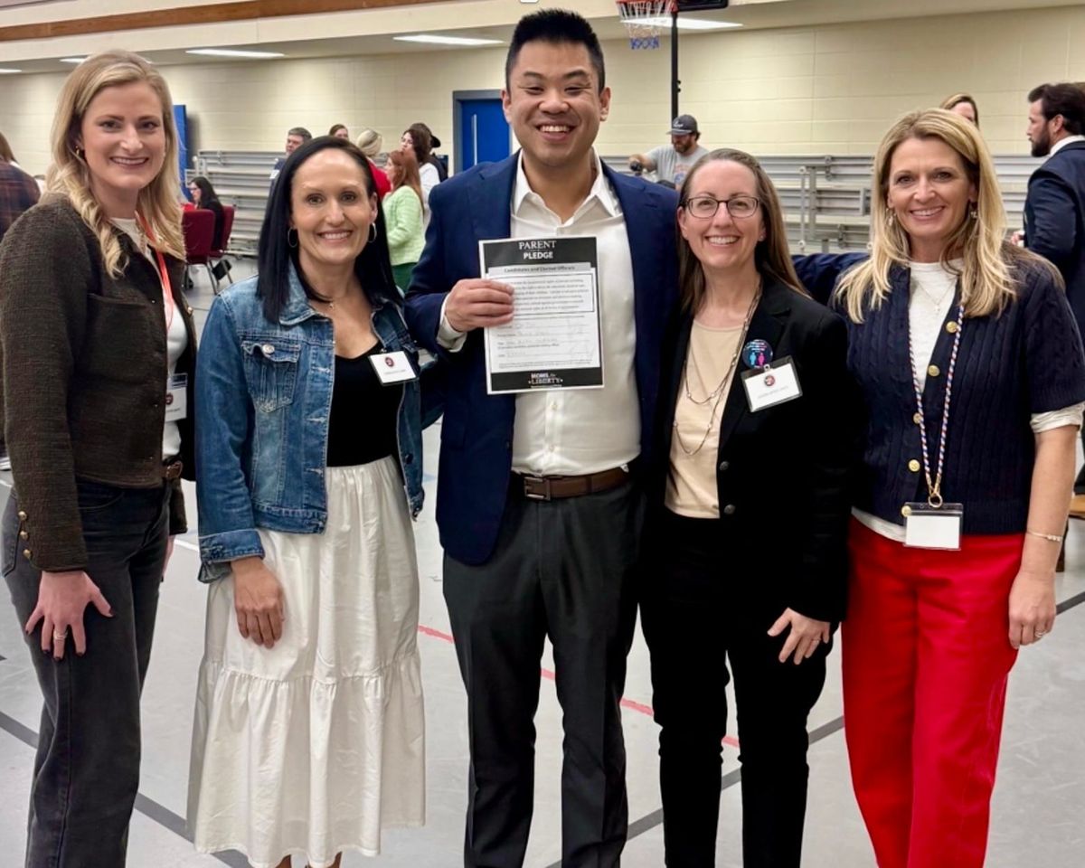 Derek Chen Signs Moms for Liberty Parent Pledge