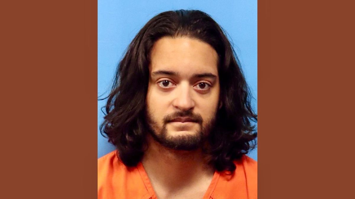 Shelby Schools Meet Parents Over Teacher’s Photos