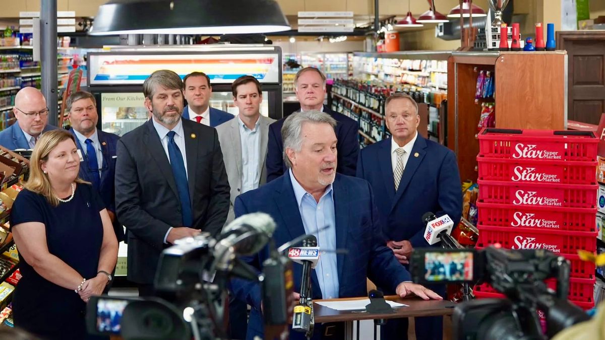 Alabama GOP Leaders Pledge to End State Grocery Tax