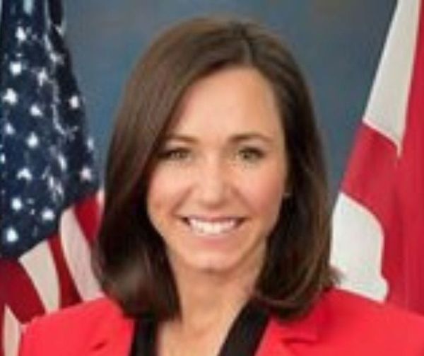 Senator Katie Britt Joins Bipartisan Group Modernizing Investor Disclosure