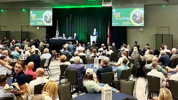 Forestry Meeting Draws Record Crowd; Tuberville, Ledbetter Headline Event