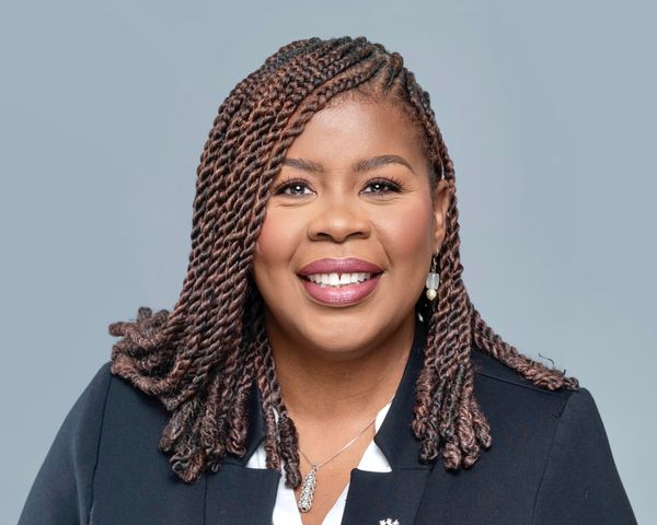 Violet Edwards Enters Alabama State Auditor Race