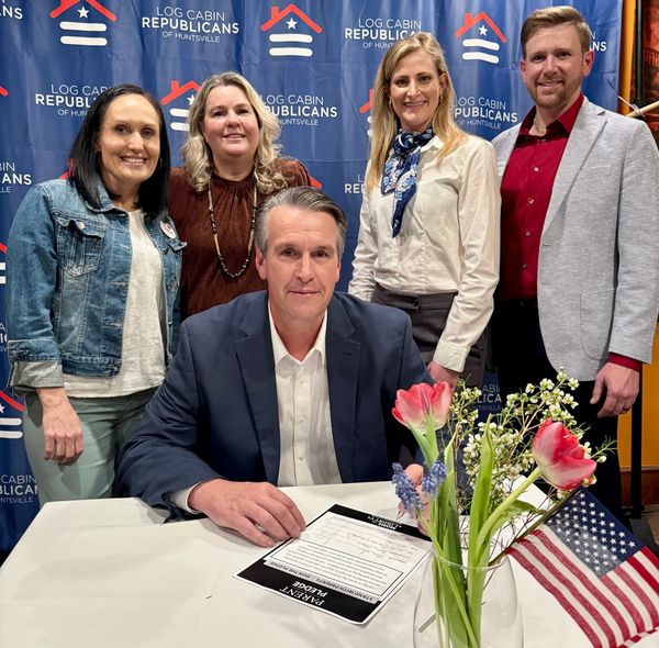Barry Moore Signs Parents Pledge in Huntsville