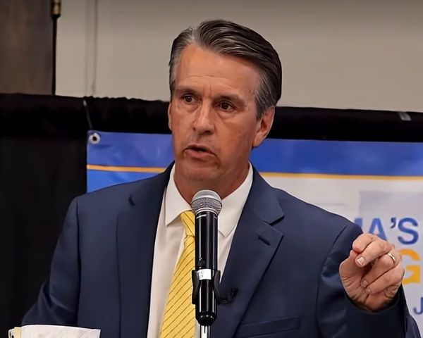 Barry Moore Dominates Shelby County Forum, Delivers Strong America First Message