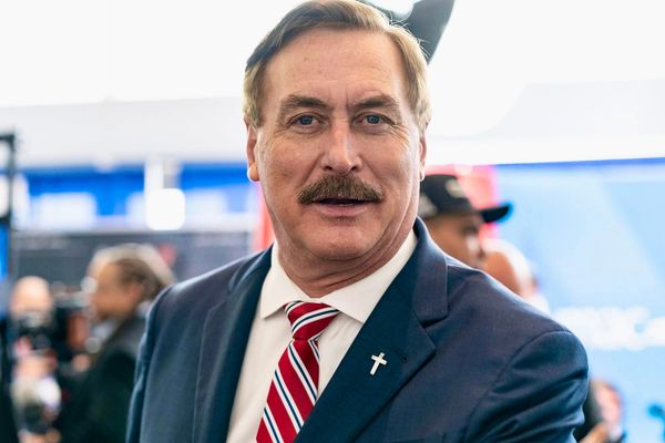 Trump Backs Lindell for Minnesota Governor