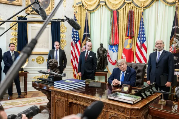 Trump Takes New Aim at Birthright Citizenship