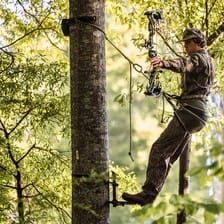 Deer Hunters Find Mobility in Saddle Stands