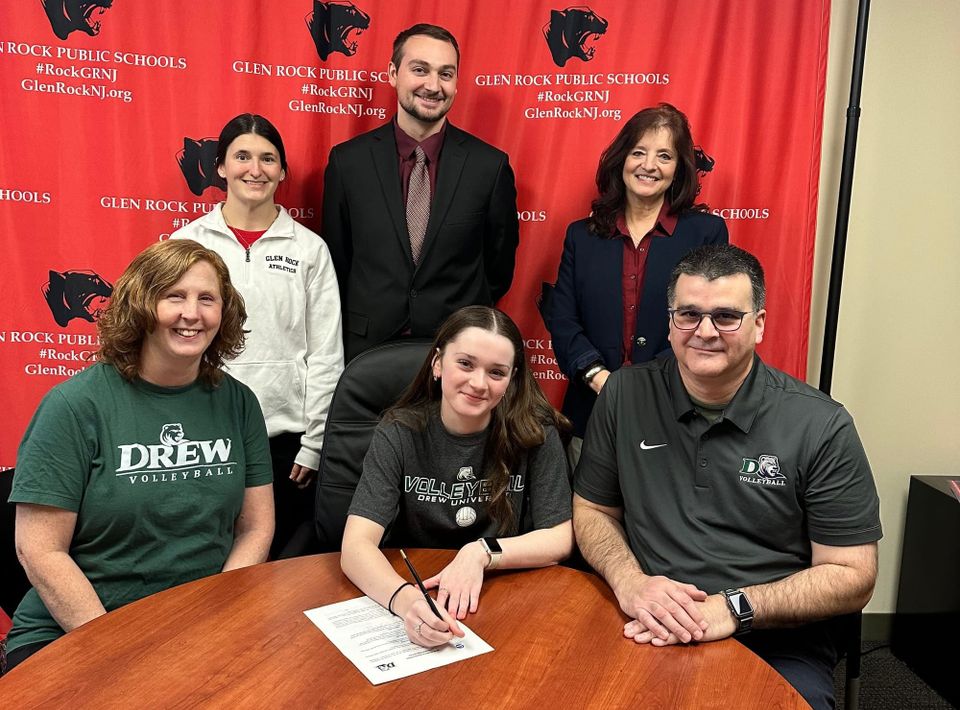 Four GRHS Senior Athletes Sign to Colleges/Universities