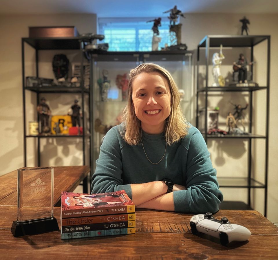 She’s a Game Developer by Day, Romance Novelist by Night