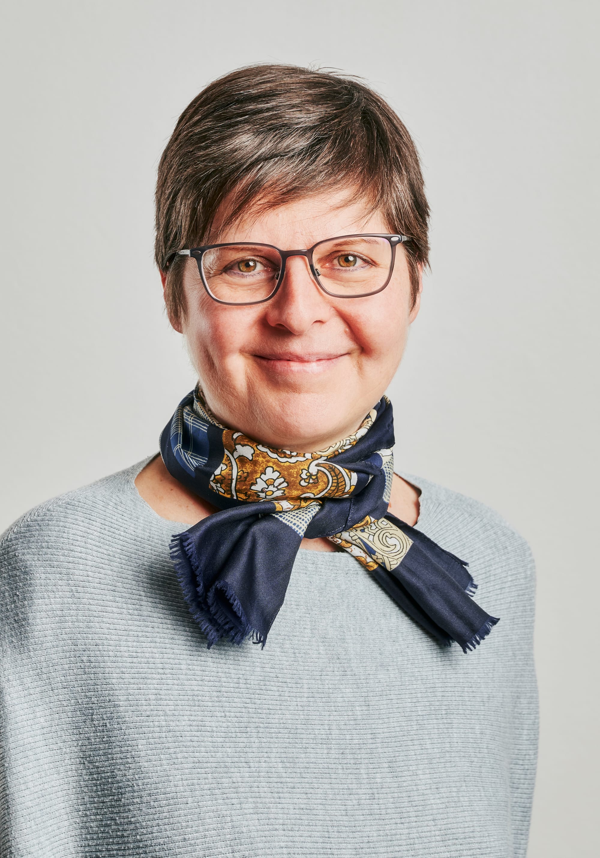 Dr. Esther Graf