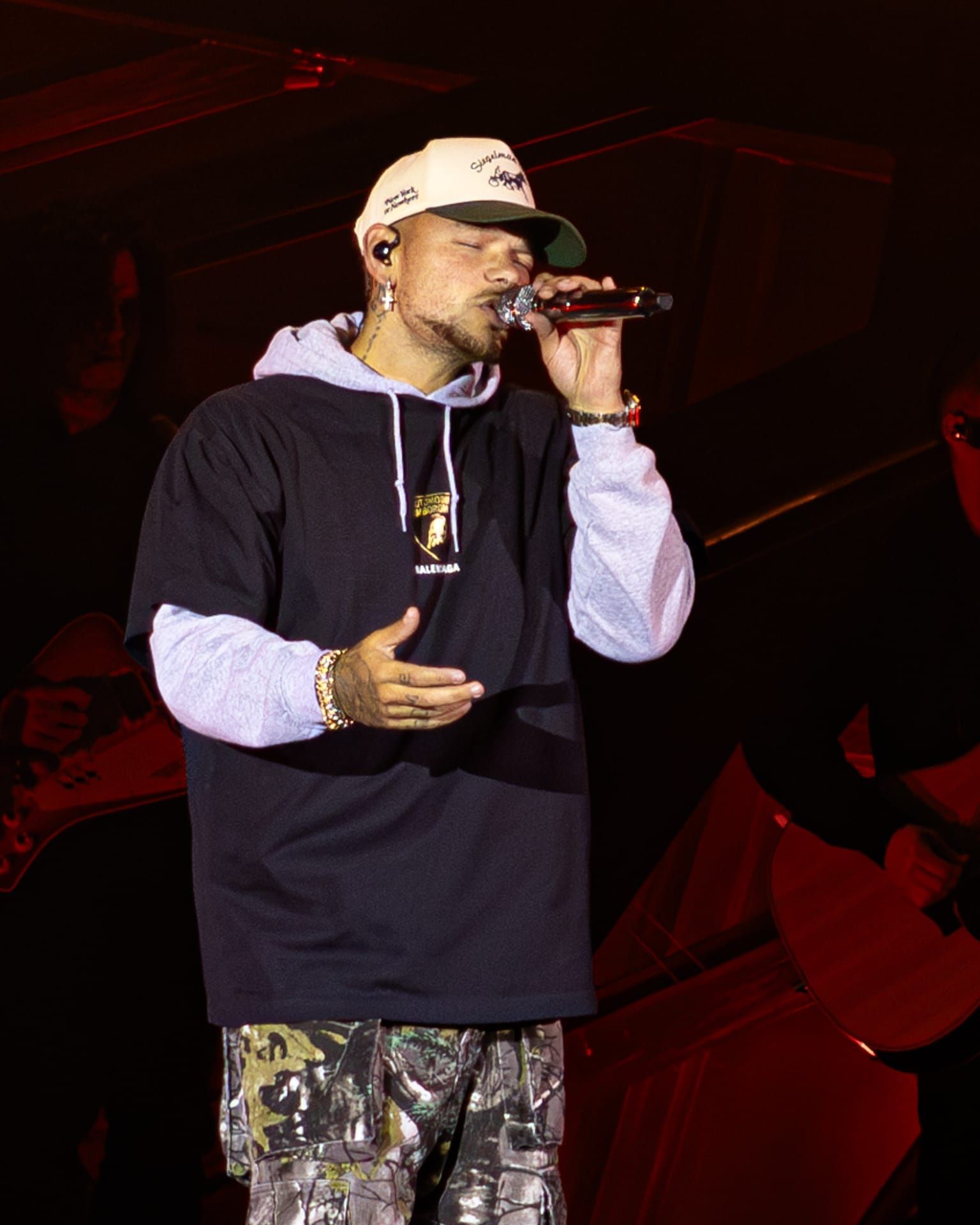 Kane Brown Lights Up BankNH Pavilion During Stop on The High Road Tour