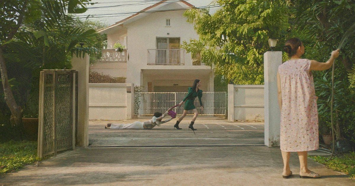 Central Rewrites Xmas Rules in Thailand With a Self-Gifting Twist