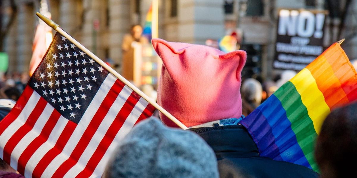 Gay man slashed across face in apparent anti-gay attack on New York City subway train