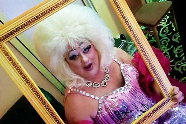 INTERVIEW: Born to Sparkle – Davina at 50!