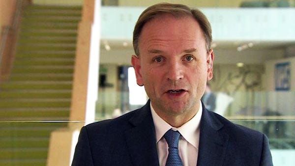 Union calls on NHS to heed warnings on scrapping 4-hour A&E targets