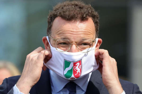 Germany: Out Health Minister Abused by Anti-Lockdown Protesters