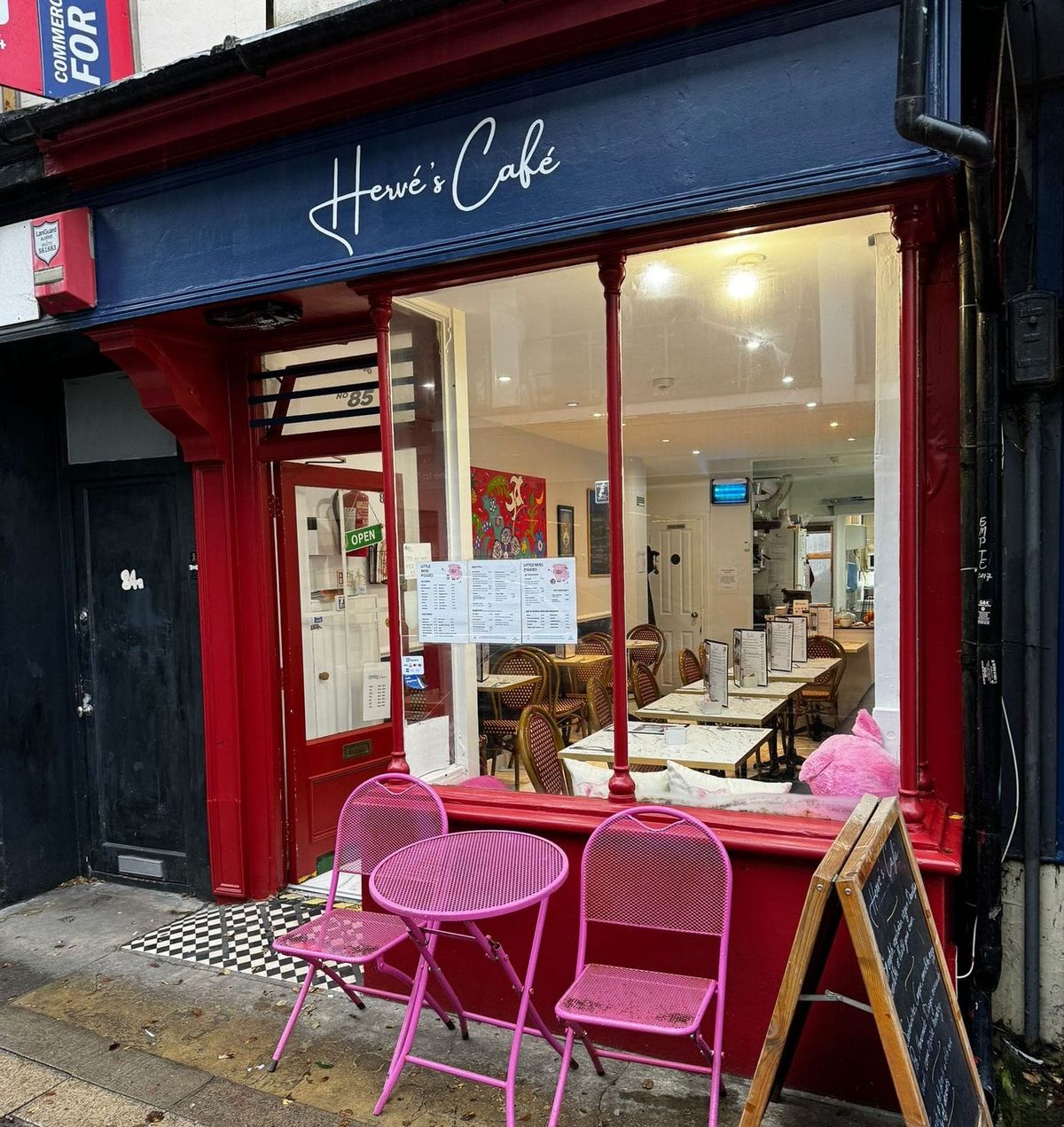 Bon appetit! Hervé’s Café is not just somewhere to have breakfast but also brunch, tea, coffee and delicious cake…