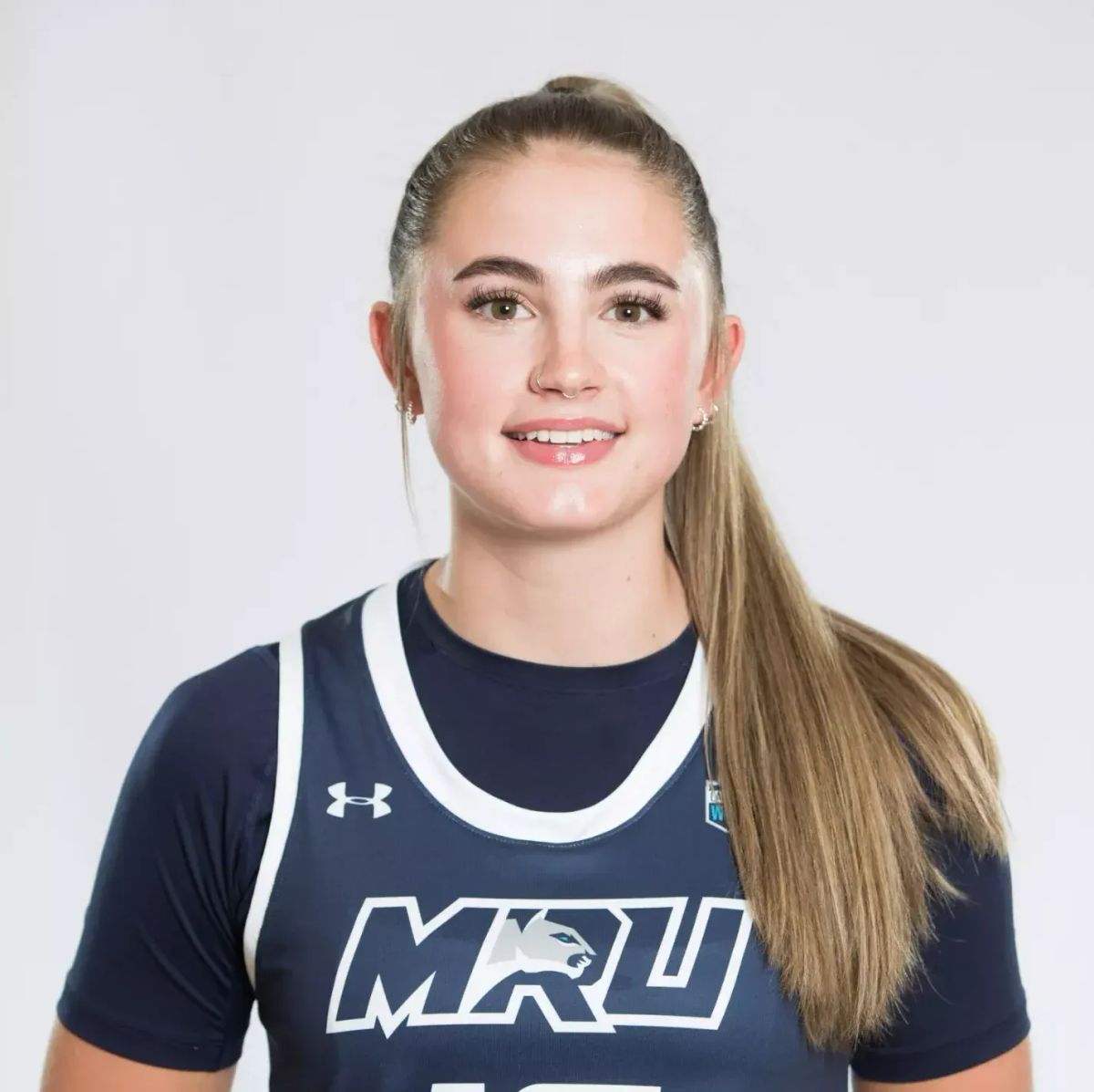“All trans people should be included in sports.” Trans college basketball star Harriet Mackenzie speaks out after facing transphobic abuse on social media
