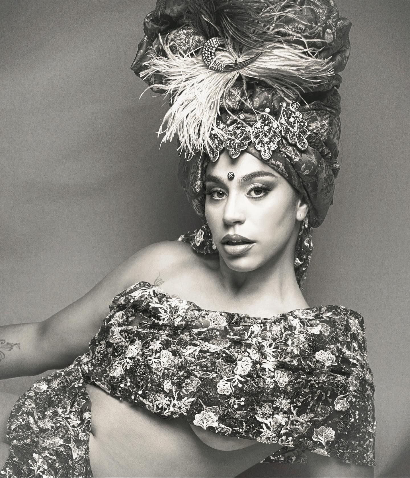 Emerging Swiss-Indian singer BombayMami releases new single, Curse