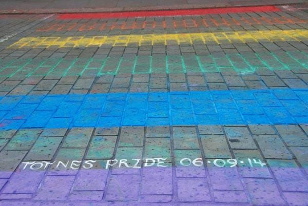 Permanent rainbow crossing planned for Totnes