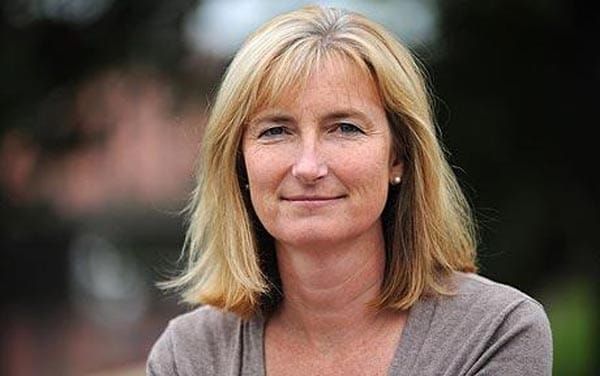 Health Committee calls for a stop to immigration tracing
