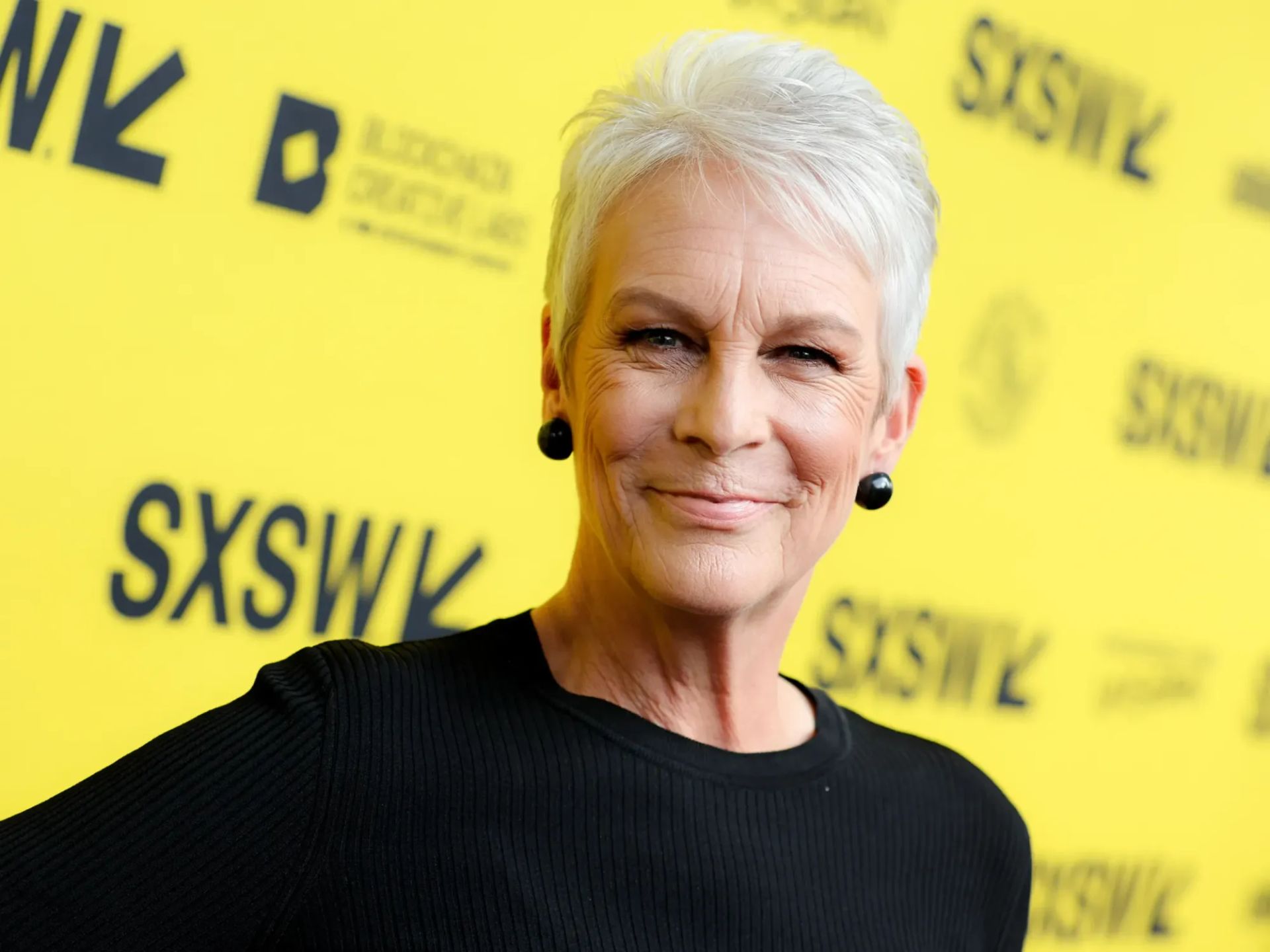 “Gay and trans people will be more afraid.” Jamie Lee Curtis reacts to US election results