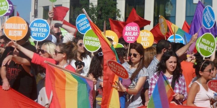 Amnesty calls on Turkey to drop charges against 11 LGBTQ+ activists