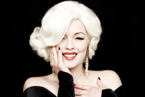 PREVIEW: Hundred Watt Club – Burlesque and Cabaret