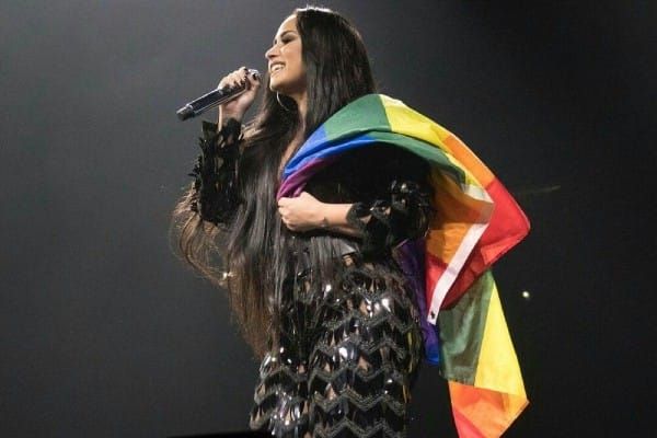Demi Lovato comes out as pansexual