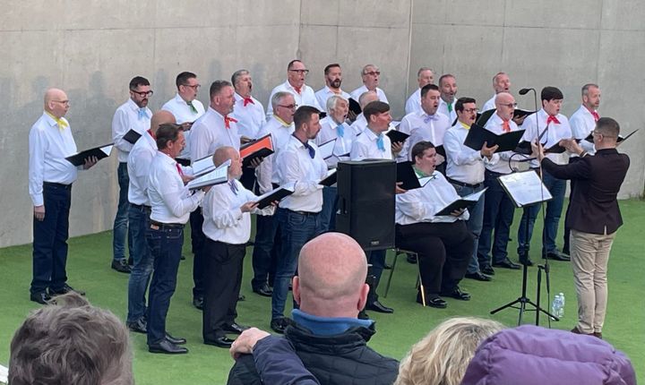 REVIEW: Actually Gay Men’s Chorus: ‘Gays & Dolls’ at Brighton Open Air Theatre