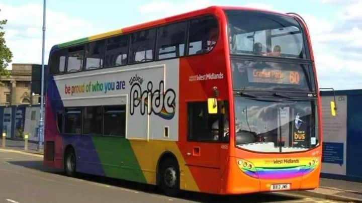 Birmingham Pride bus returns after “a threat to staff”