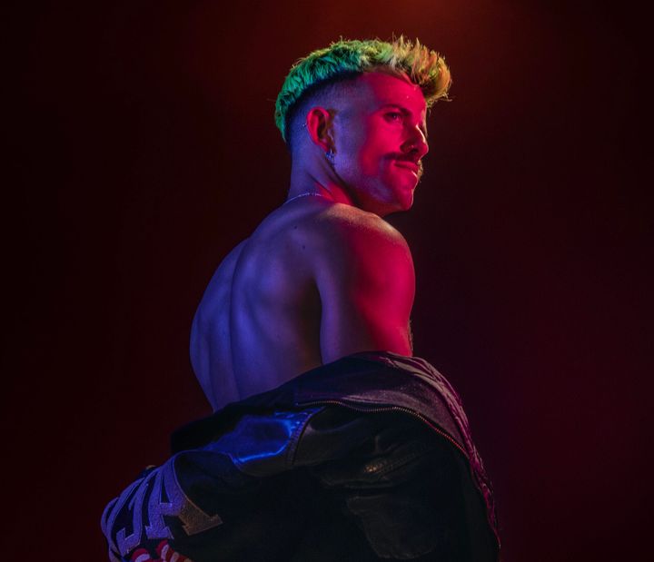 “I always wanted to be that punk queer guy.” Brighton-based director and choreographer Andrea Walker speaks to Scene ahead of his show ‘Sad Book’ at Old Market, Hove