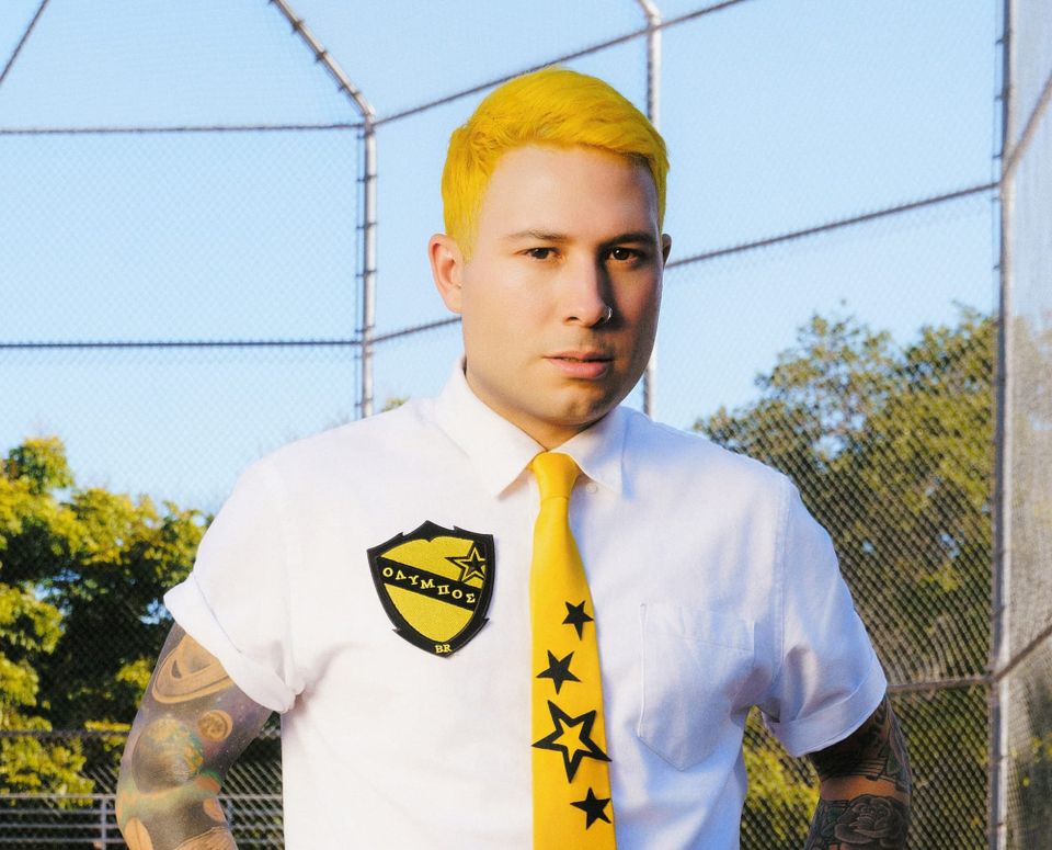 Introducing new pop papi, Bentley Robles