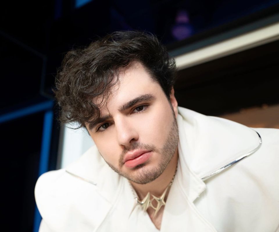 PAWS UP, London! Electro-pop trailblazer MkX is bringing his high energy to The Mayhem Rave