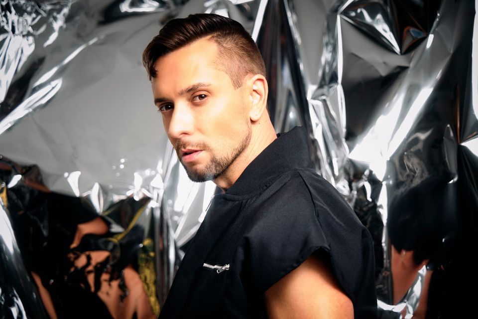 INTERVIEW: David Hernandez delves into his chaotic childhood, American Idol and new single, feel it all